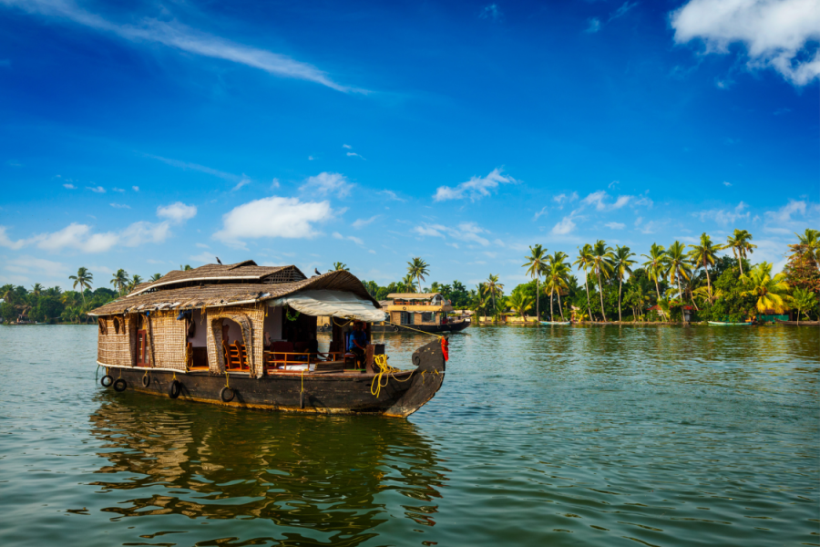 Munnar – Alleppey 3 Nights / 4 Days (Ex Kochi)